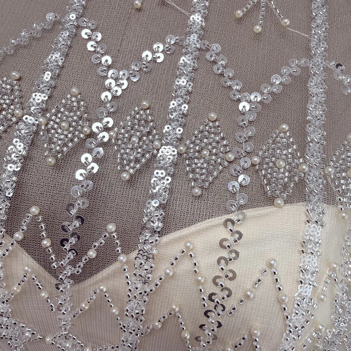 Luxury Beaded Long Sleeve Champagne Evening Gown Modest A‑Line Floor Length Wedding Dress For Women Dubai Formal Party Dress EV1786