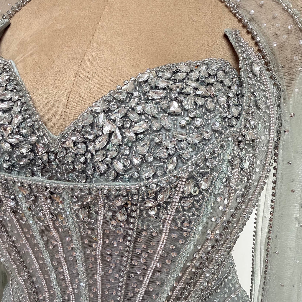 Luxury Dubai Rhinestone Evening Dress With Long Tulle Cape Sleeves Fitted Bodycon Formal Gown For Beach Wedding Banquet Gala EV1337