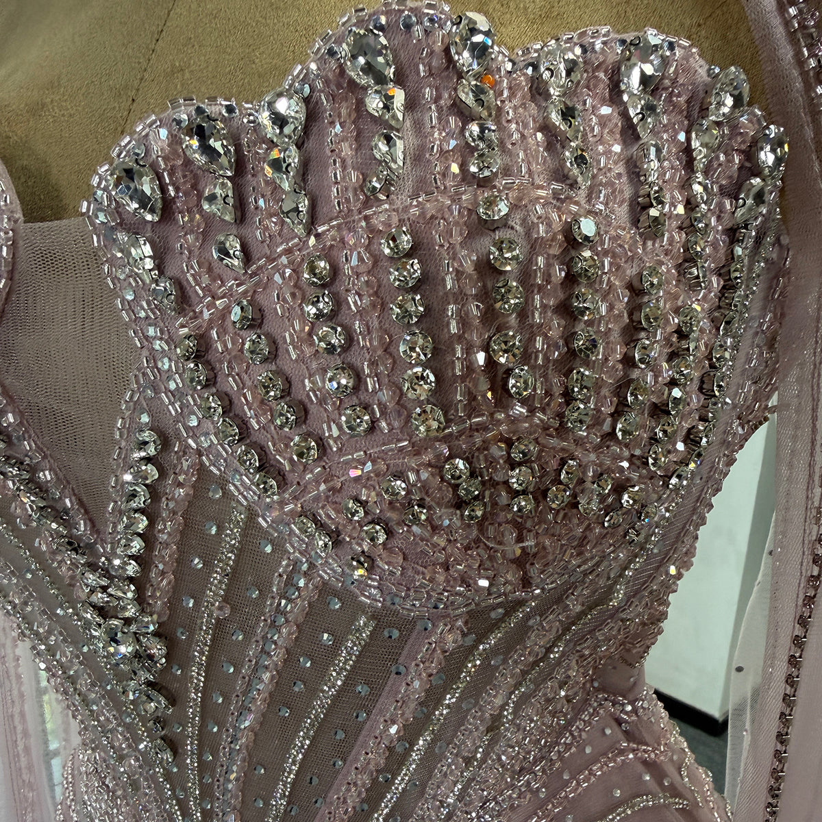 Luxury Pink Beaded Mermaid Evening Dress, High‑Neck Cutout With Sparkling Tulle Cape Sleeves Floor‑Length Formal GownEV1808