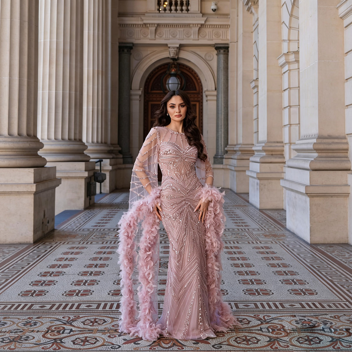 Luxury Modest Dubai Evening Gown Dusty Pink Rhinestone Beaded Mermaid Dress With Feather Long Cape EV1290