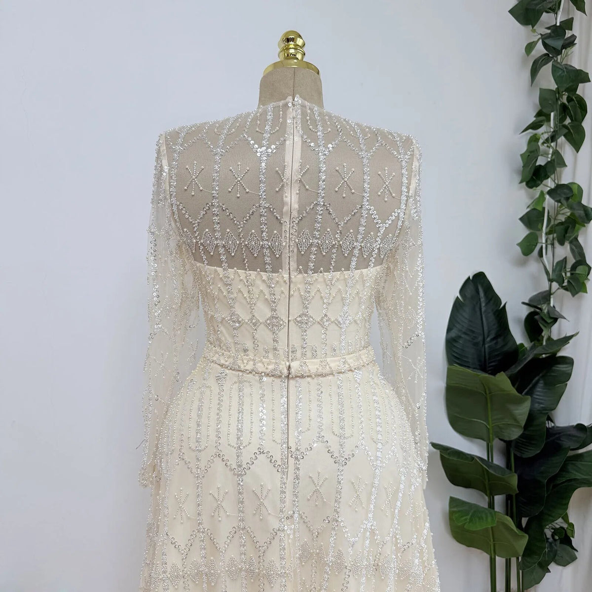 Luxury Beaded Long Sleeve Champagne Evening Gown Modest A‑Line Floor Length Wedding Dress For Women Dubai Formal Party Dress EV1786