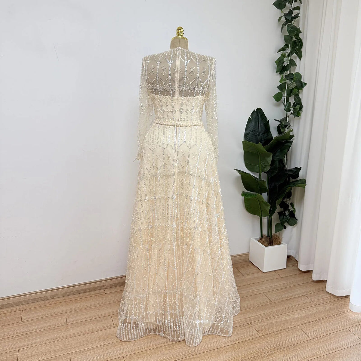 Luxury Beaded Long Sleeve Champagne Evening Gown Modest A‑Line Floor Length Wedding Dress For Women Dubai Formal Party Dress EV1786